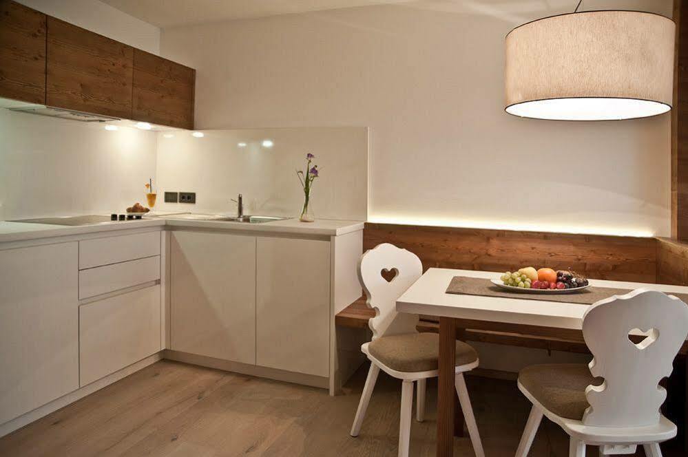Ariston Dolomiti Residence Toblach Exteriör bild